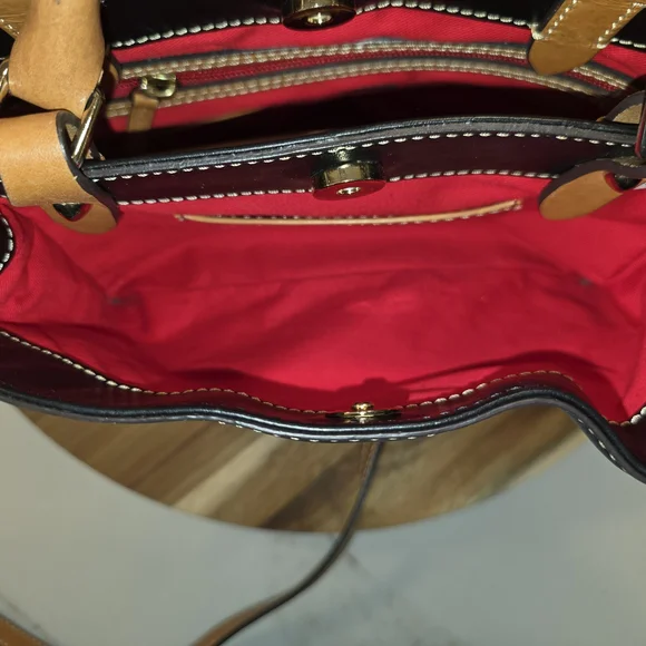 Dooney & Bourke Black Leather Shoulder Bag Preloved In Great Condition - Picture 9 of 11